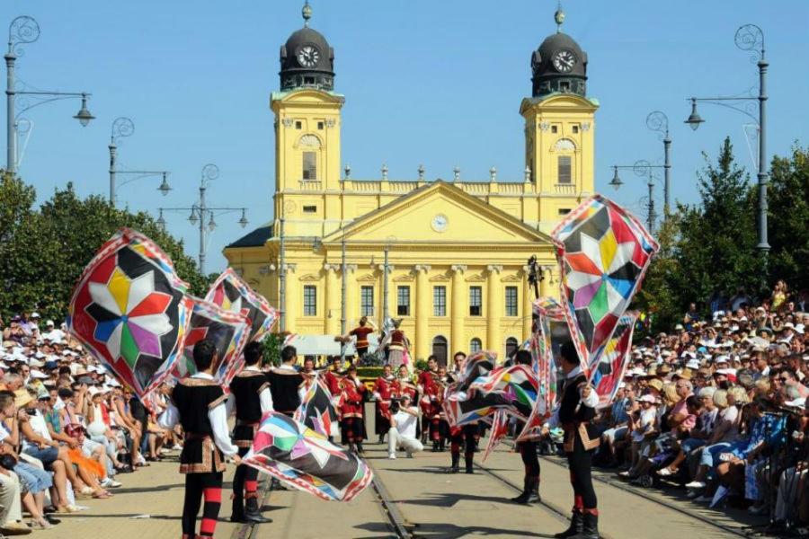 Visit Debrecen Apartman Daire Dış mekan fotoğraf